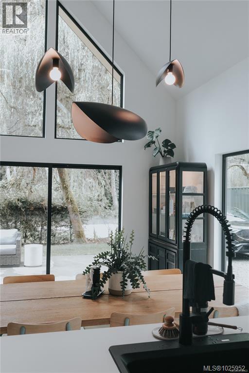 146 Menhinick Dr, Salt Spring, British Columbia  V8K 1W7 - Photo 36 - 1025952