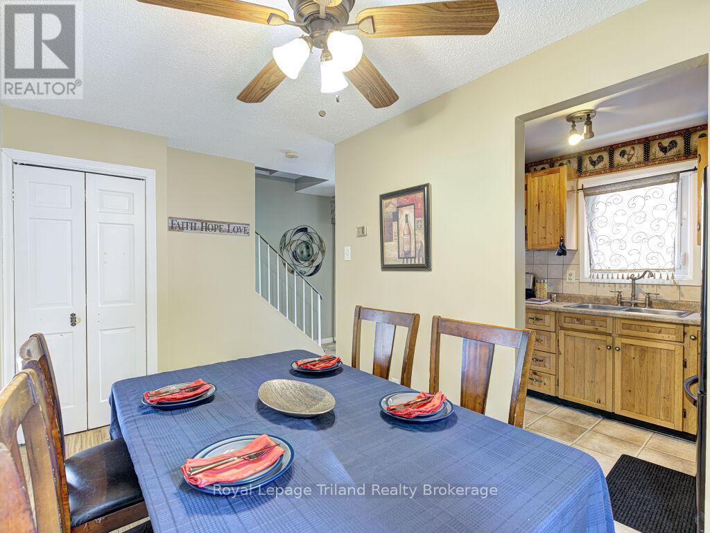 8 Hazelglen Court S, Brampton, Ontario  L6S 1N7 - Photo 13 - W12785888