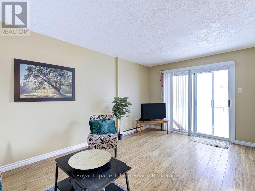 8 Hazelglen Court S, Brampton, Ontario  L6S 1N7 - Photo 20 - W12785888