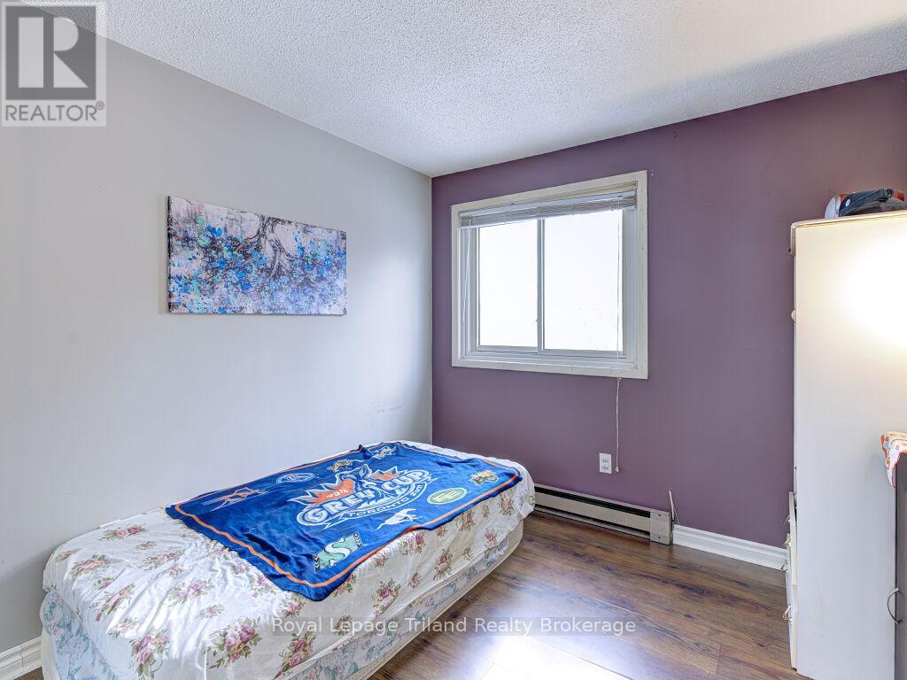 8 Hazelglen Court S, Brampton, Ontario  L6S 1N7 - Photo 25 - W12785888