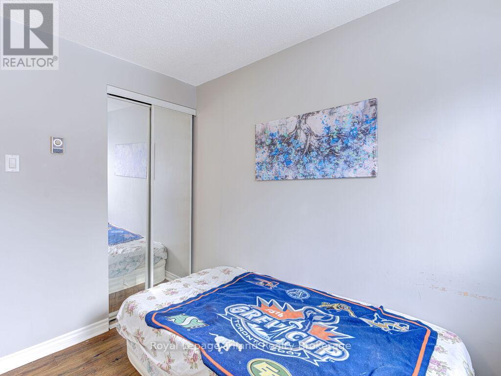 8 Hazelglen Court S, Brampton, Ontario  L6S 1N7 - Photo 26 - W12785888