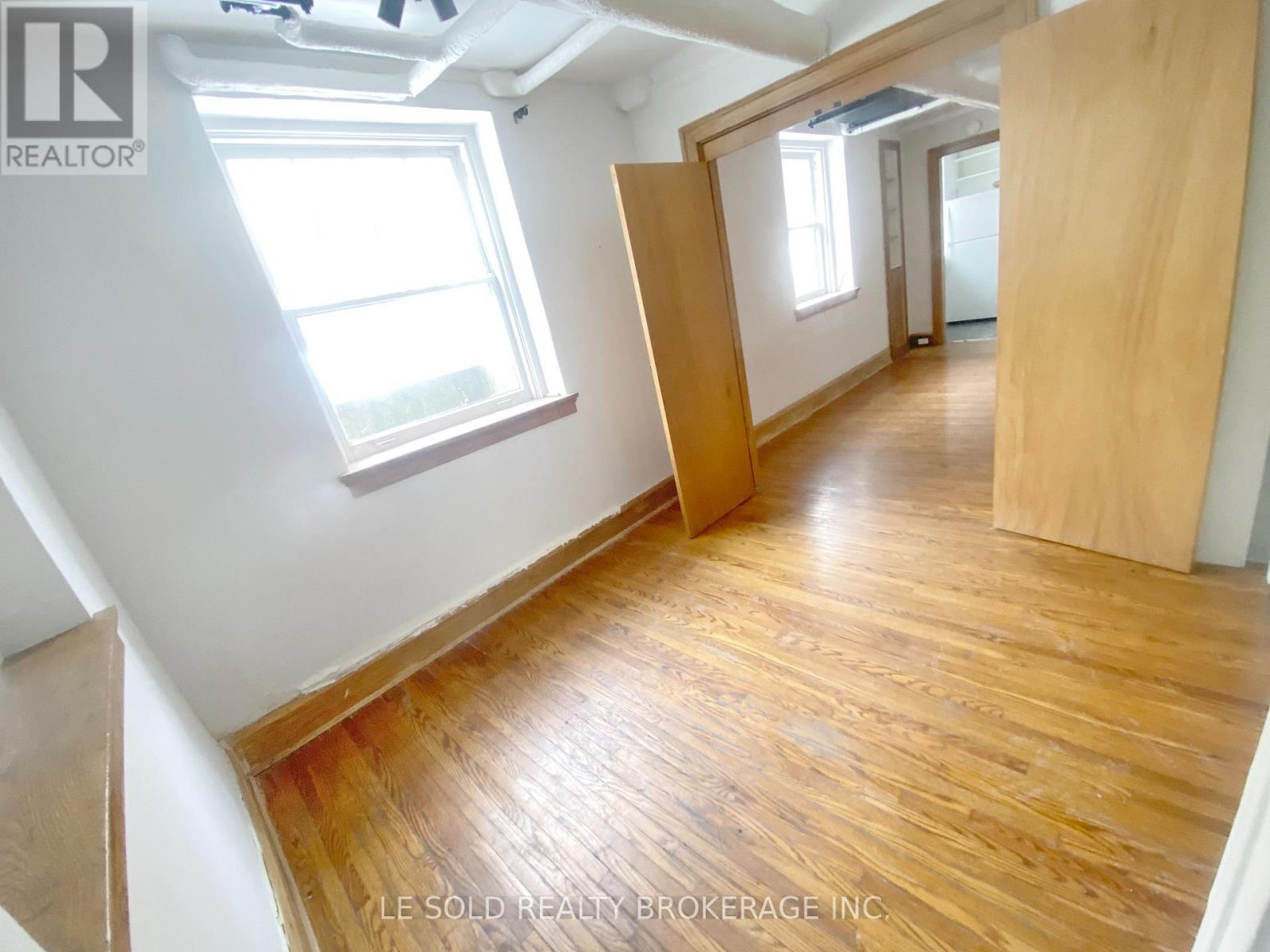 202 - 125 Earl Place, Toronto, Ontario  M4Y 1M4 - Photo 6 - C12785920