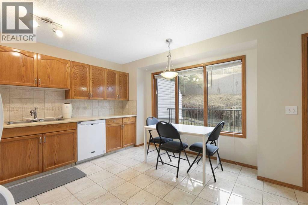 66 Patina Point Sw, Calgary, Alberta  T3H 3J7 - Photo 5 - A2283812