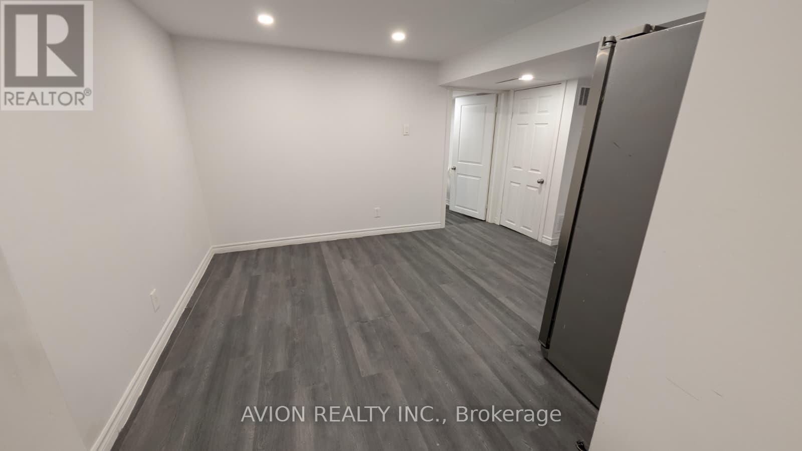 1927 Parkside Drive, Pickering, Ontario  L1V 3N6 - Photo 7 - E12785918