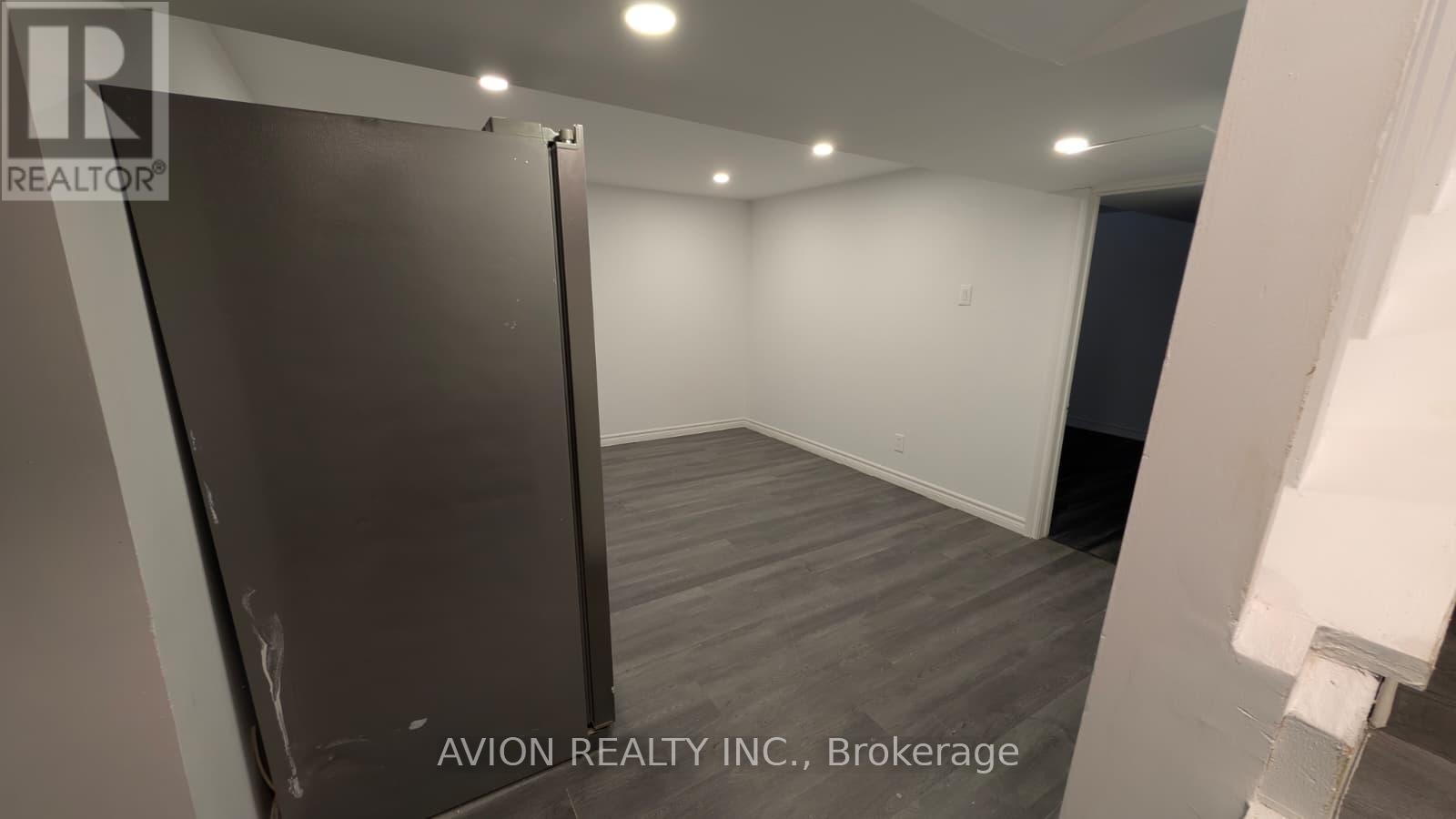 1927 Parkside Drive, Pickering, Ontario  L1V 3N6 - Photo 8 - E12785918