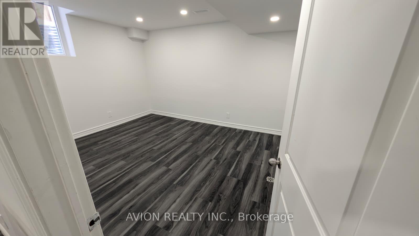 1927 Parkside Drive, Pickering, Ontario  L1V 3N6 - Photo 9 - E12785918