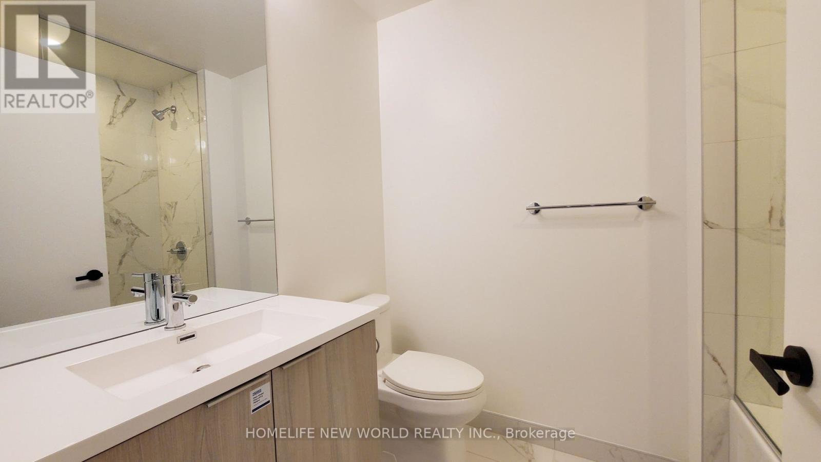 5805 - 8 Interchange Way, Vaughan, Ontario  L4K 0R2 - Photo 11 - N12785910