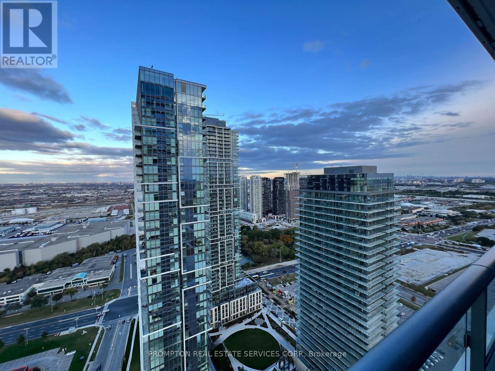 4302 - 950 Portage Parkway, Vaughan, Ontario  L4K 0J7 - Photo 11 - N12785916