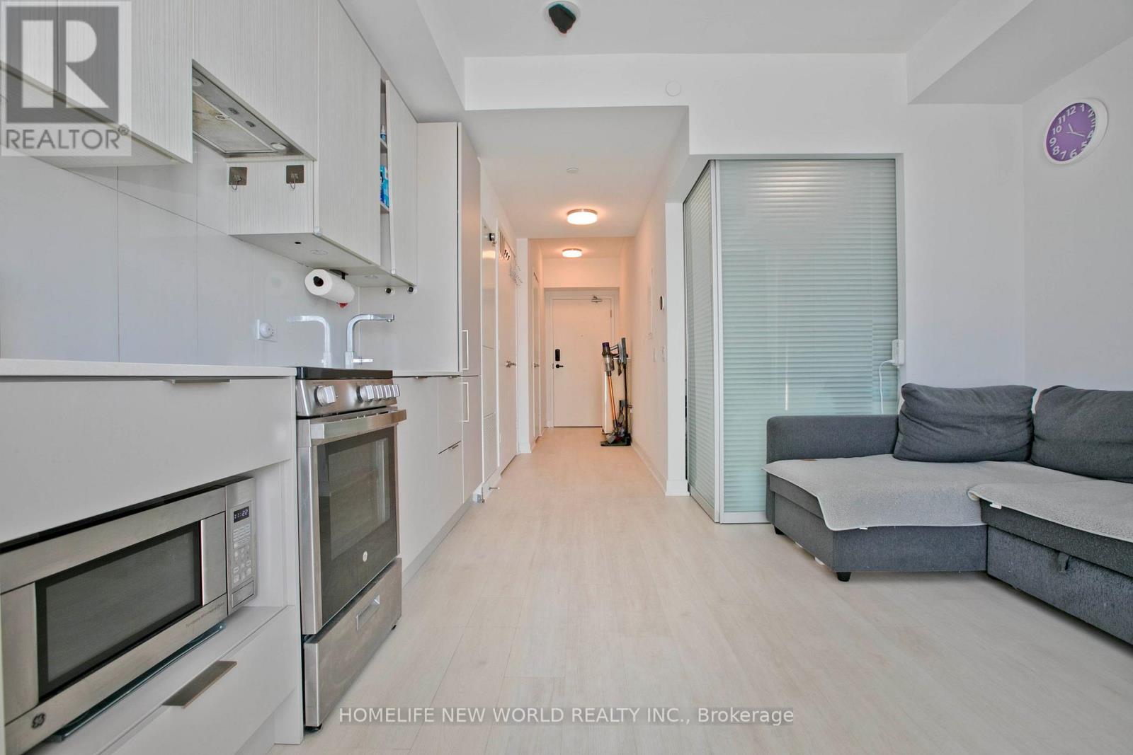 2907 - 3900 Confederation Parkway, Mississauga, Ontario  L5B 0M3 - Photo 5 - W12785914