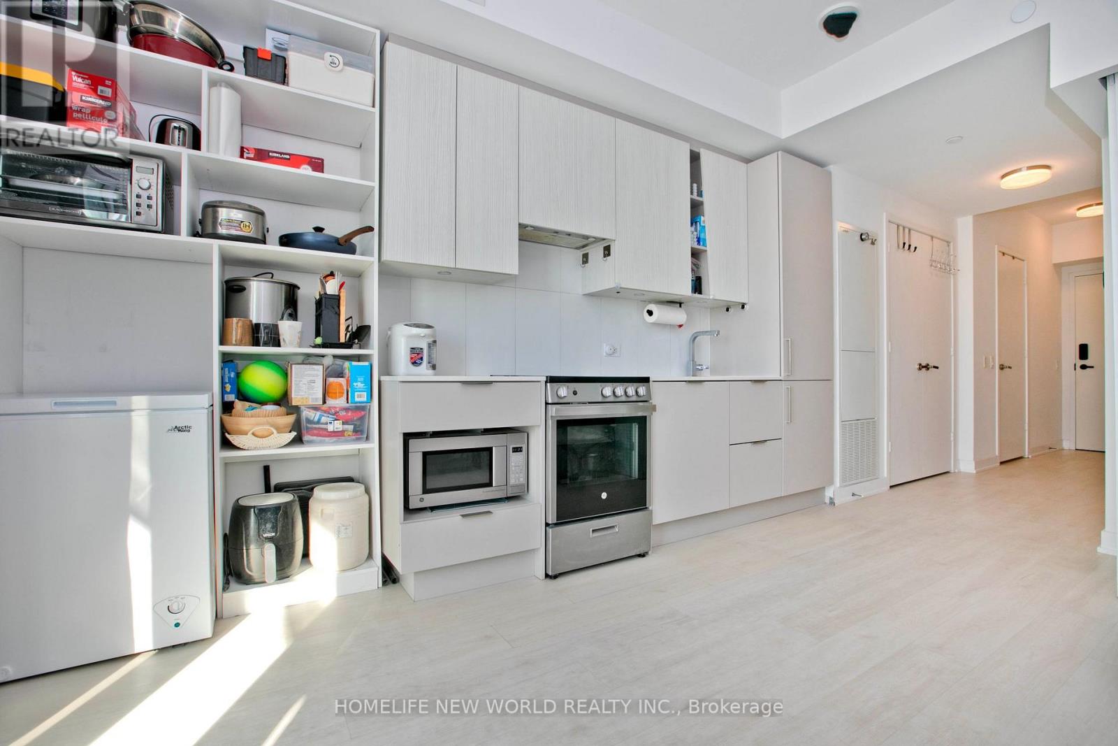 2907 - 3900 Confederation Parkway, Mississauga, Ontario  L5B 0M3 - Photo 7 - W12785914