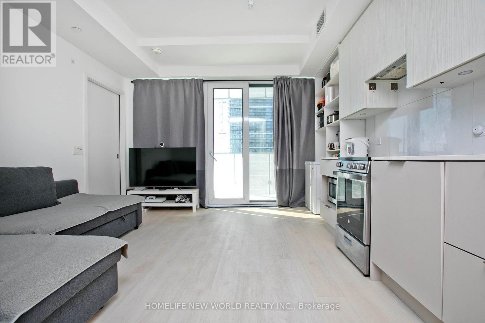 2907 - 3900 Confederation Parkway, Mississauga, Ontario  L5B 0M3 - Photo 9 - W12785914