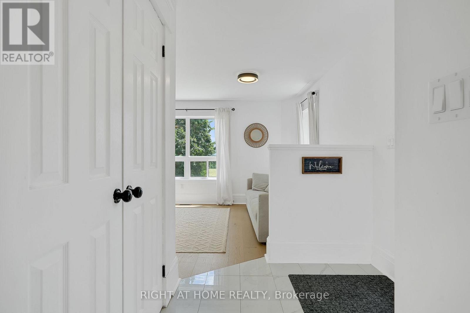 123 John Street, Kawartha Lakes, Ontario  K0M 2T0 - Photo 11 - X12785896