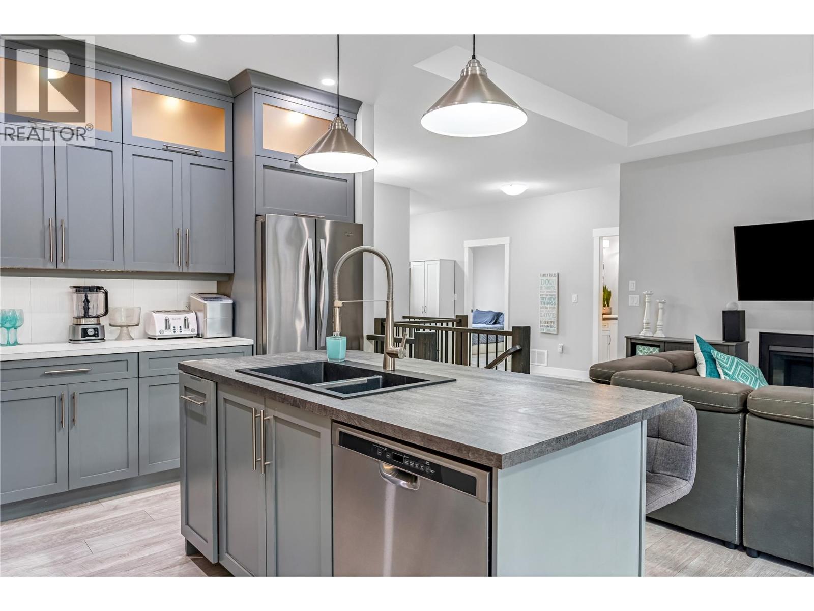 3445 Jackson Avenue, Armstrong, British Columbia  V0E 1B2 - Photo 15 - 10374761