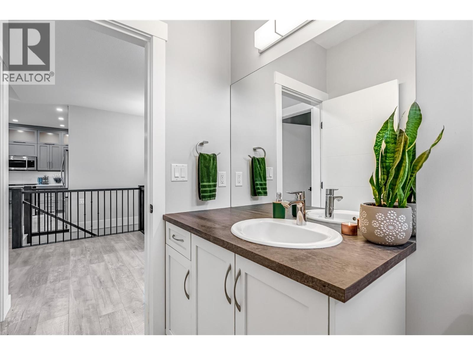 3445 Jackson Avenue, Armstrong, British Columbia  V0E 1B2 - Photo 21 - 10374761