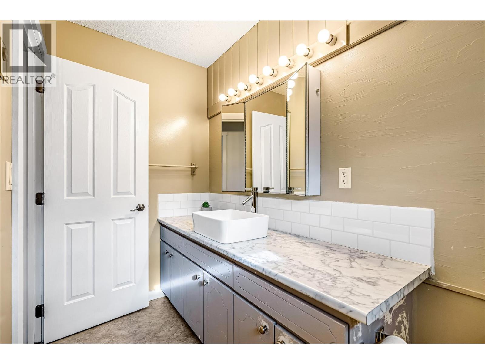 2465 Danallanko Drive, Armstrong, British Columbia  V0E 1B1 - Photo 39 - 10374762