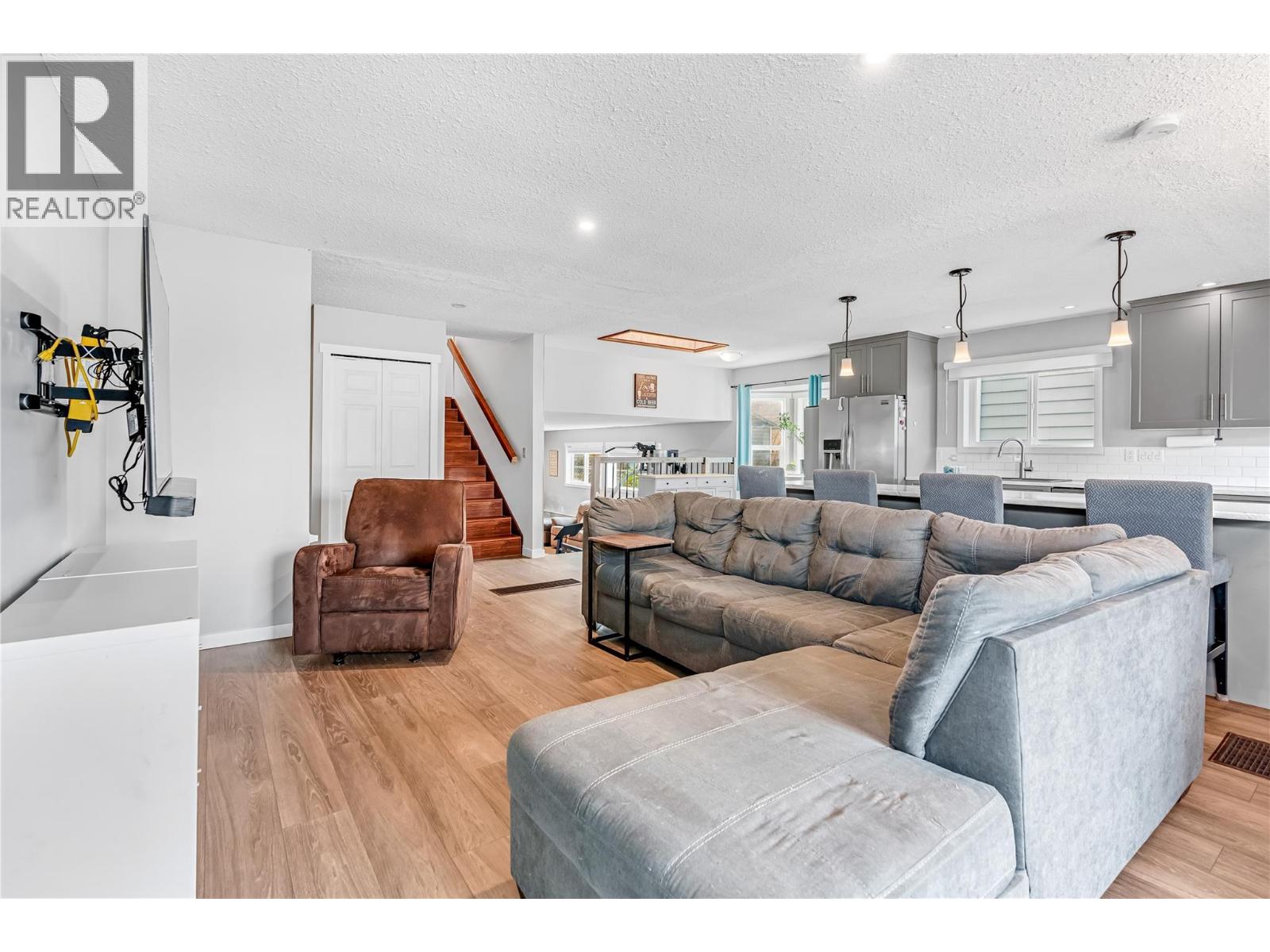 2465 Danallanko Drive, Armstrong, British Columbia  V0E 1B1 - Photo 14 - 10374762