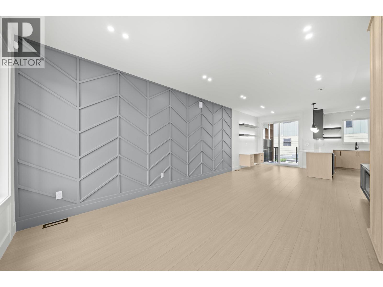 2 314 Nelson Street Street, Coquitlam, British Columbia  V3K 4N3 - Photo 2 - R3088740