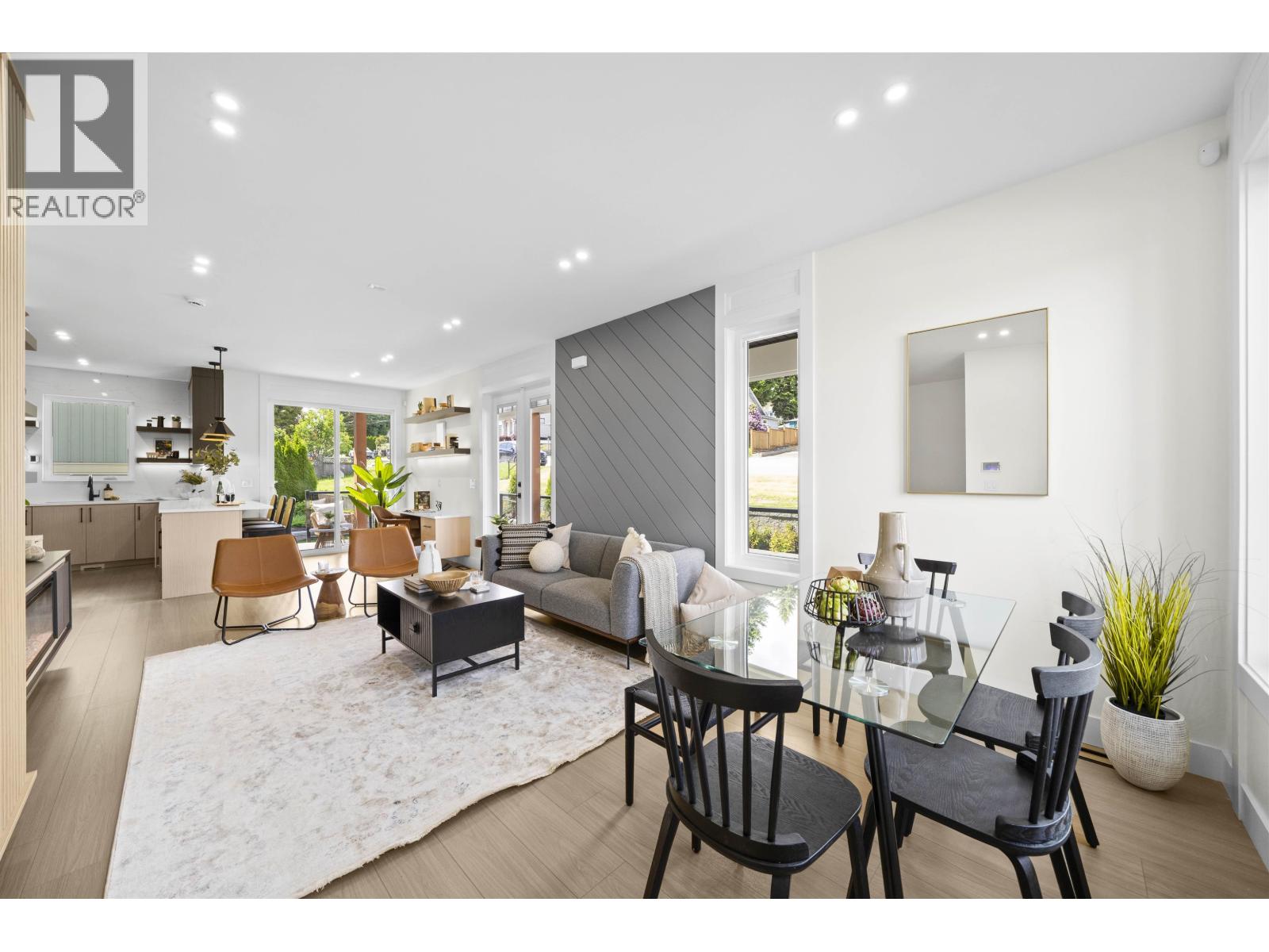 1 314 Nelson Street, Coquitlam, British Columbia  V3K 4N3 - Photo 2 - R3088737