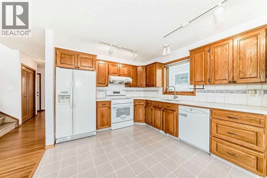 36 Harvest Oak Green Ne, Calgary, Alberta  T3K 3Y2 - Photo 6 - A2284714