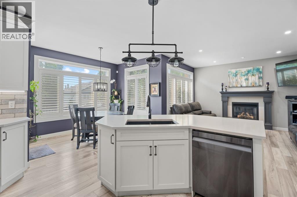 15 Drake Landing Drive, Okotoks, Alberta  T1S 2M7 - Photo 7 - A2278568