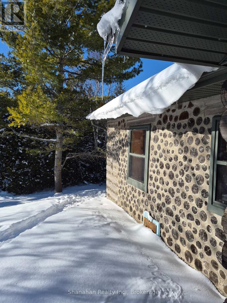 579 Cape Hurd Road, Northern Bruce Peninsula, Ontario  N0H 2R0 - Photo 4 - X12785952