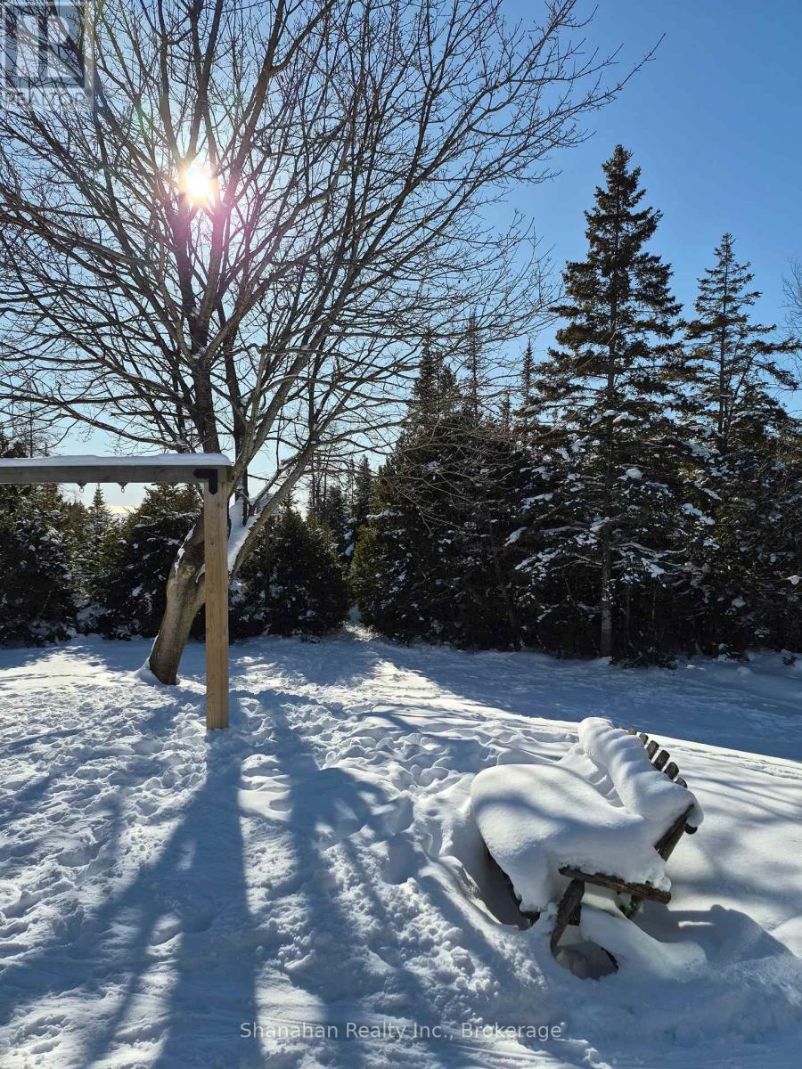 579 Cape Hurd Road, Northern Bruce Peninsula, Ontario  N0H 2R0 - Photo 40 - X12785952