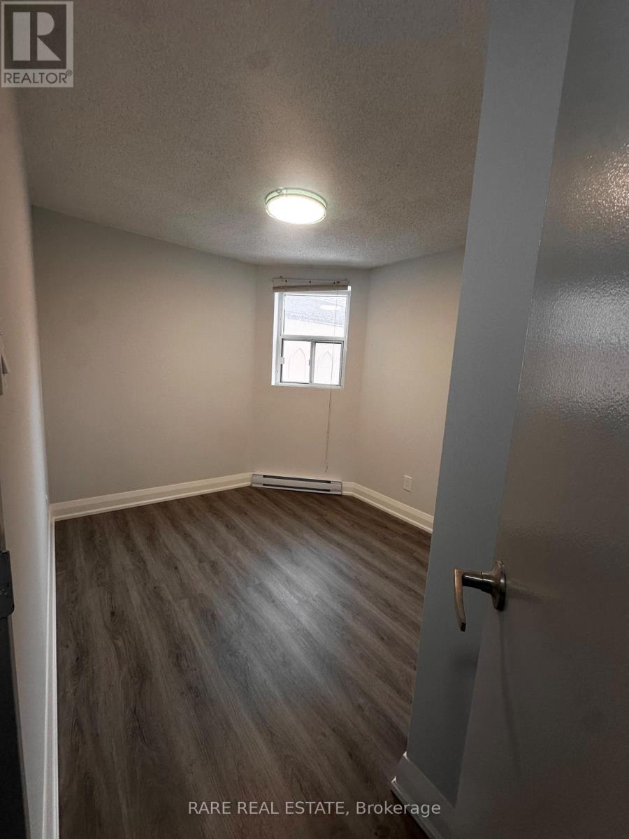 9 - 99 Bellevue Avenue, Toronto, Ontario  M5T 2N8 - Photo 7 - C12549042