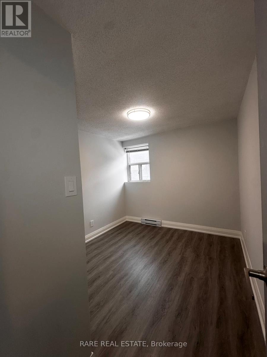 9 - 99 Bellevue Avenue, Toronto, Ontario  M5T 2N8 - Photo 5 - C12549042