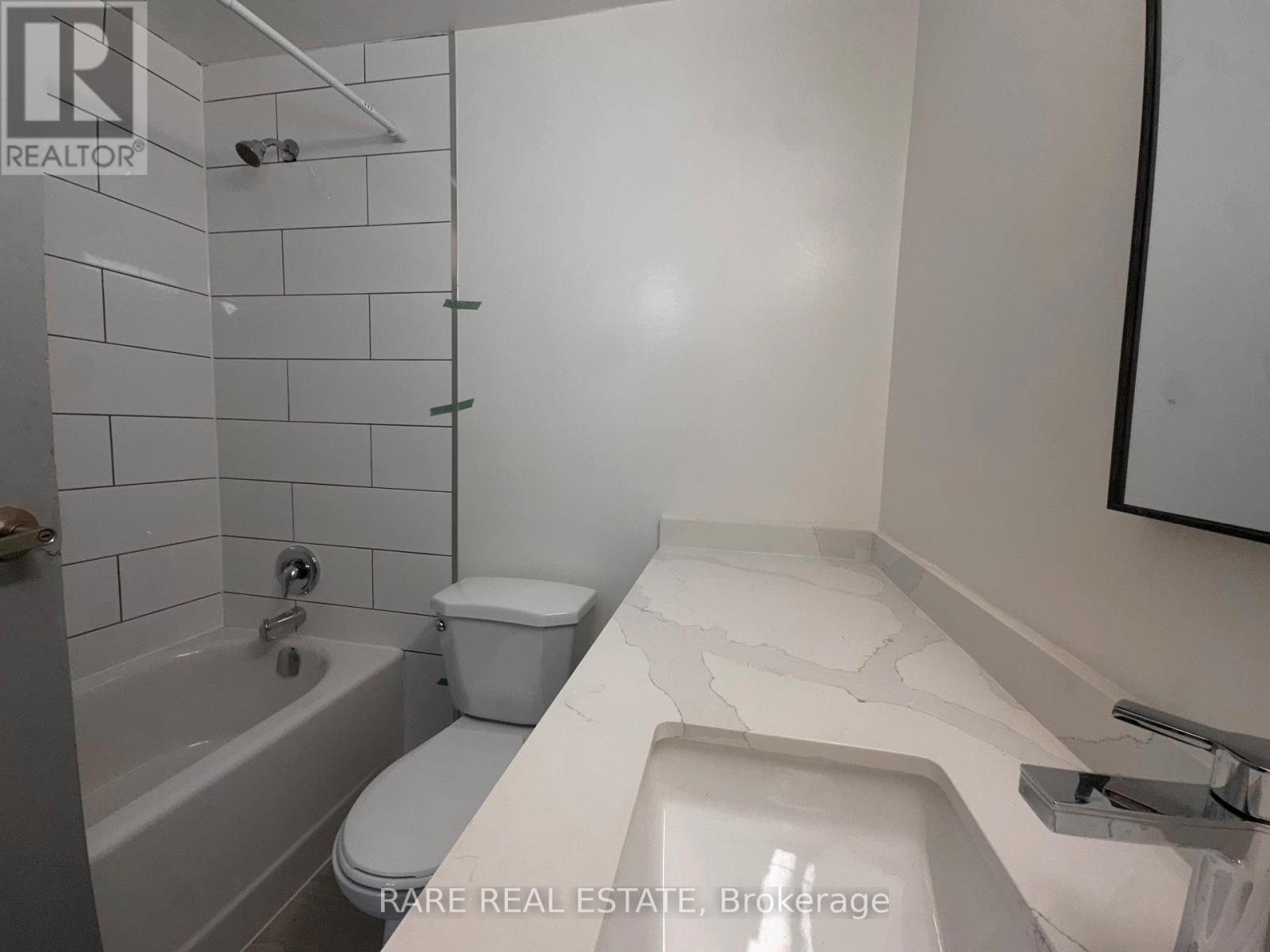 9 - 99 Bellevue Avenue, Toronto, Ontario  M5T 2N8 - Photo 2 - C12549042