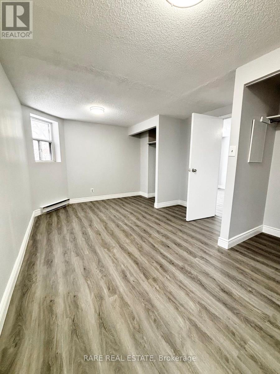 7 - 99 Bellevue Avenue, Toronto, Ontario  M5T 2N8 - Photo 4 - C12651956