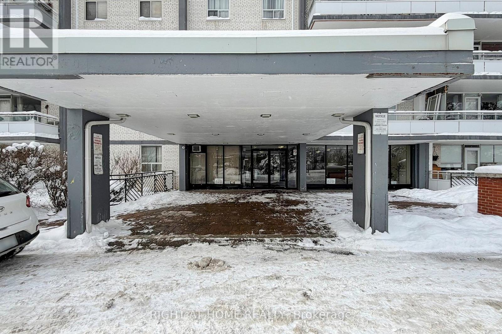 723 - 3460 Keele Street, Toronto, Ontario  M3J 1L9 - Photo 4 - W12706504