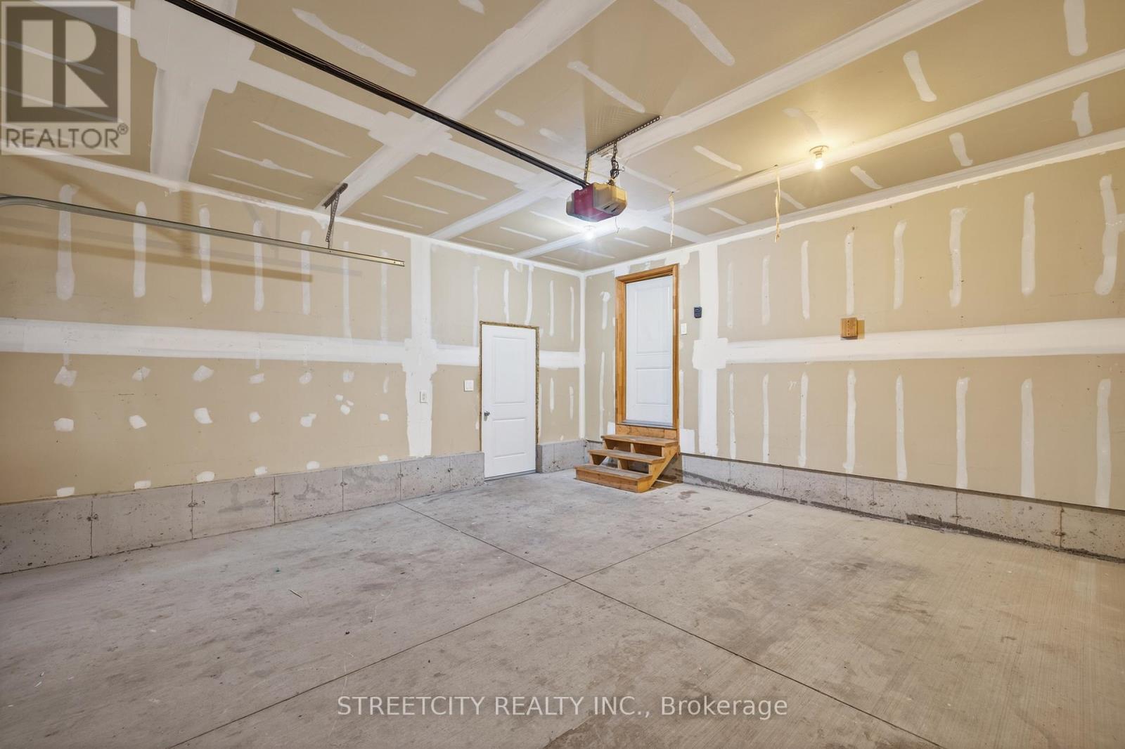 1408 Twilite Boulevard, London North, Ontario  N6G 3R5 - Photo 38 - X12785984