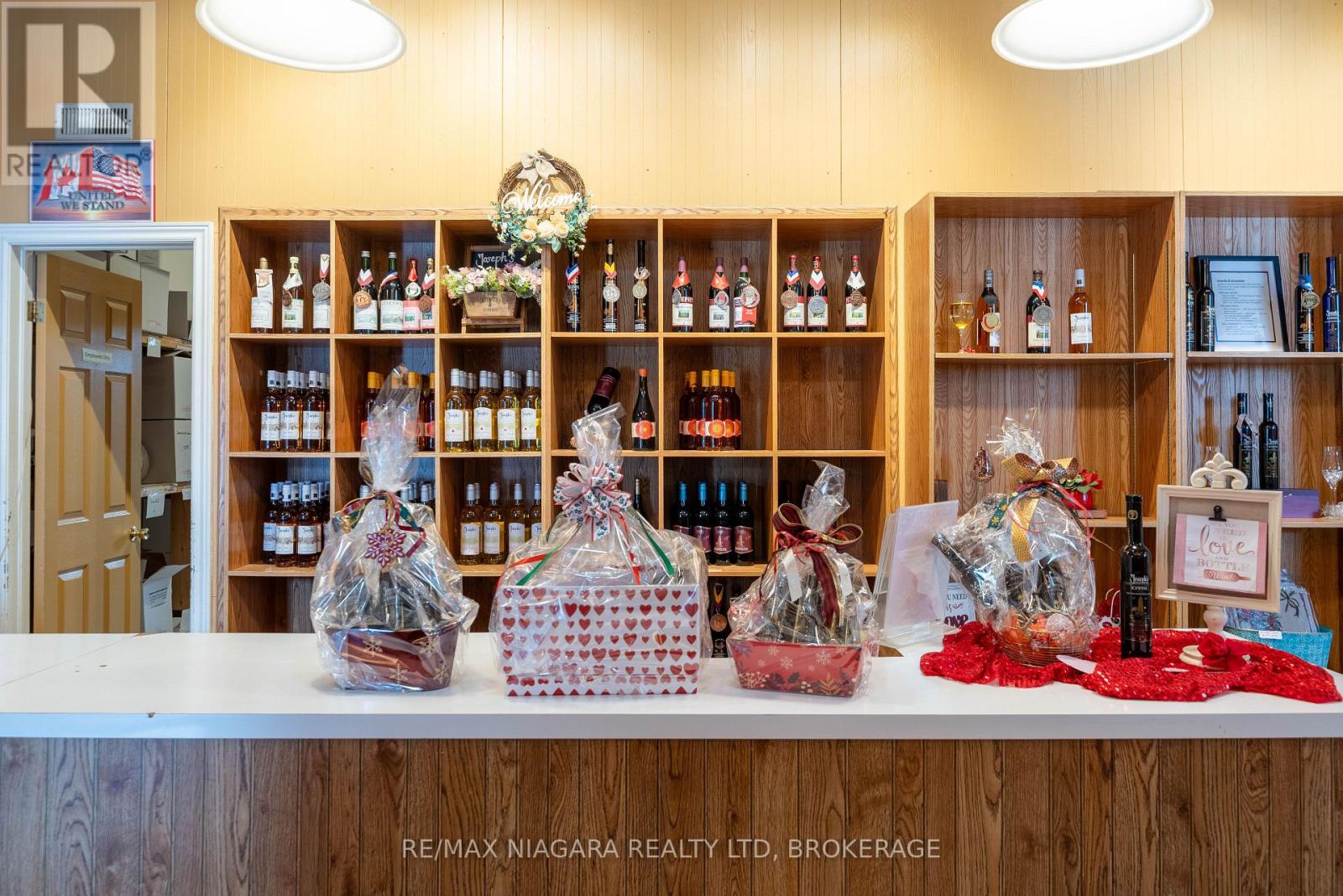 1811 Niagara Stone Road, Niagara-On-The-Lake, Ontario  L0S 1J0 - Photo 14 - X12785990