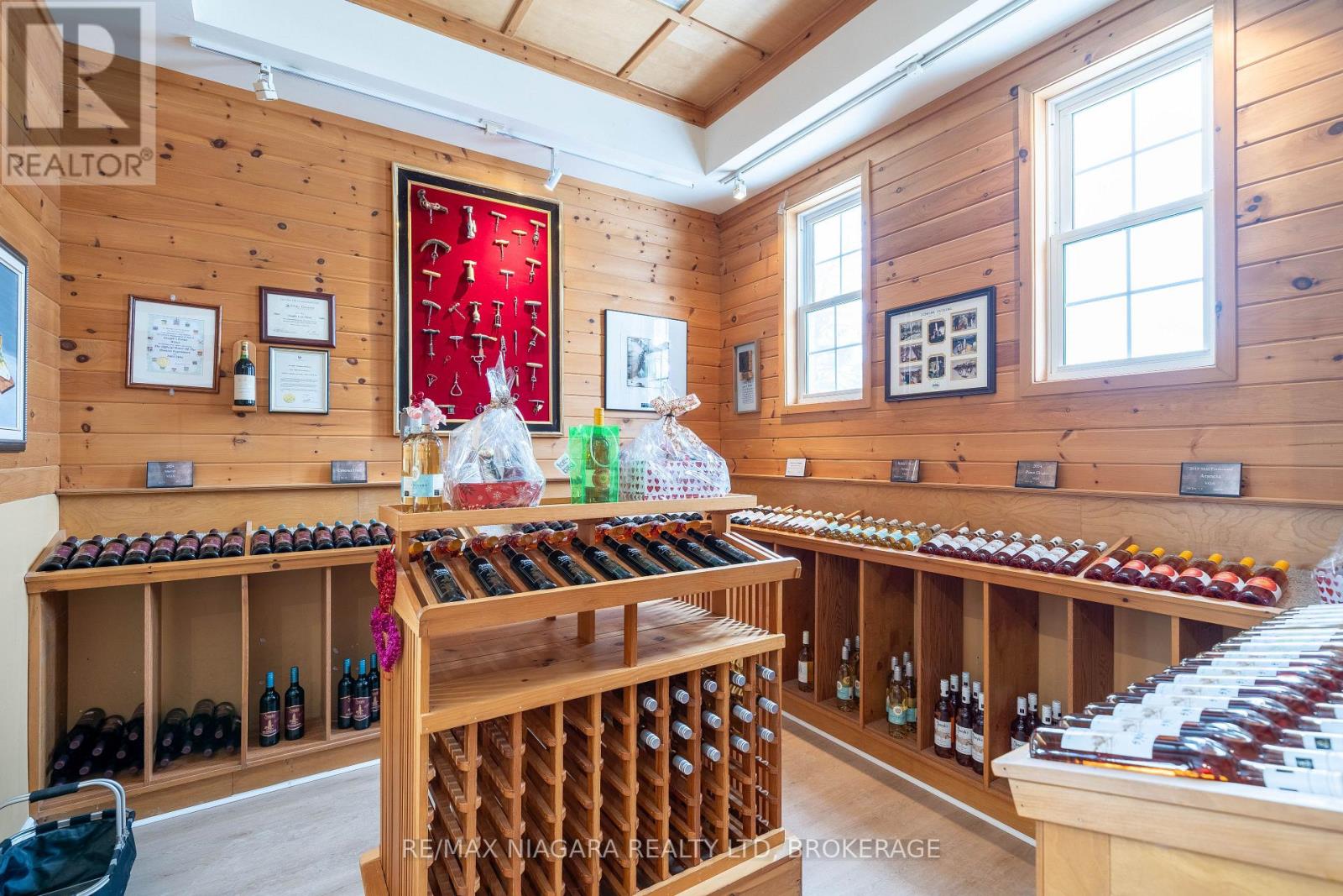 1811 Niagara Stone Road, Niagara-On-The-Lake, Ontario  L0S 1J0 - Photo 20 - X12785990