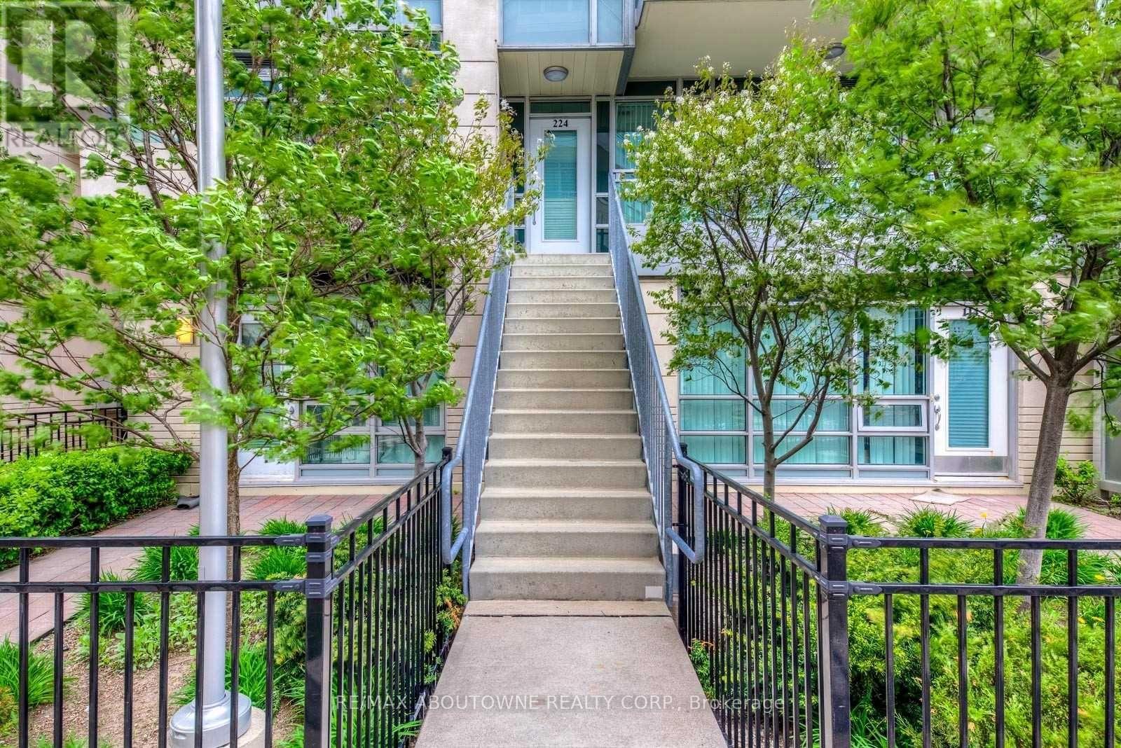 225 - 31 OLIVE AVENUE, Toronto, Ontario