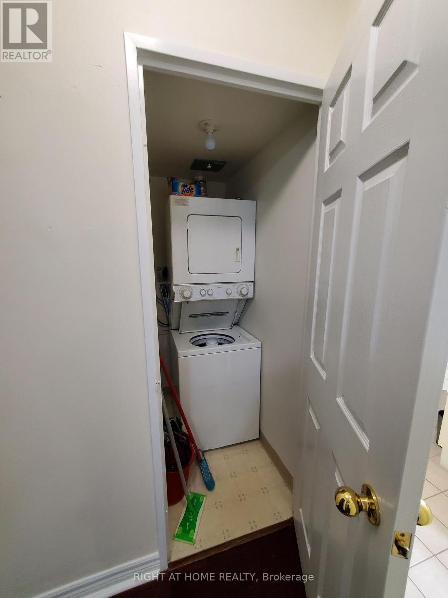 1011 - 256 Doris Avenue, Toronto, Ontario  M2N 6X8 - Photo 5 - C12785958