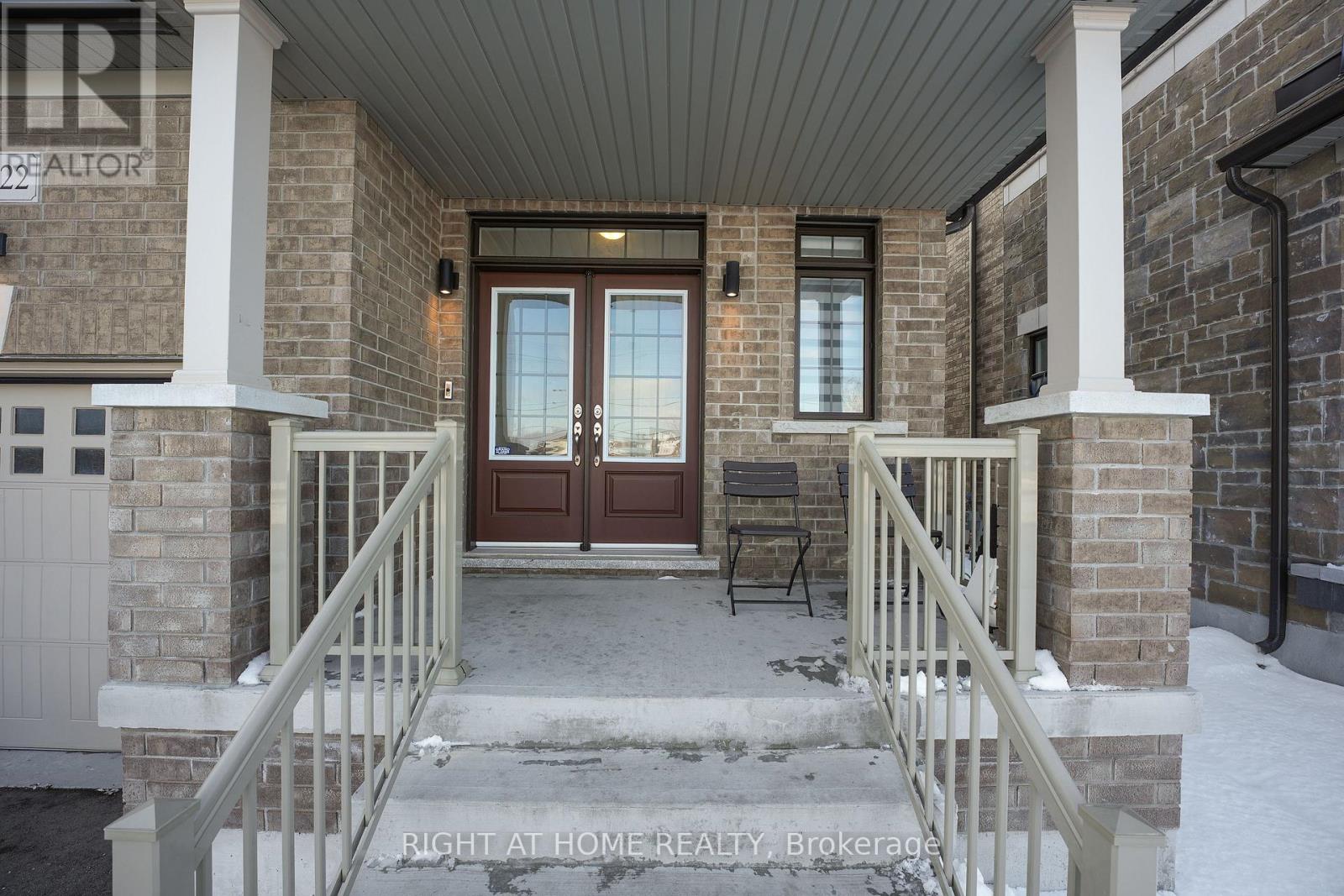 1322 Apollo Street, Oshawa, Ontario  L1K 3E6 - Photo 3 - E12785962