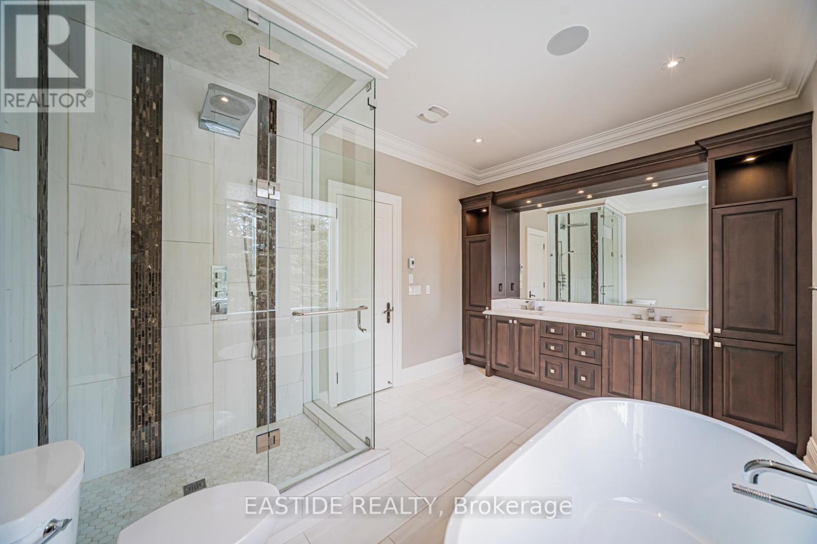 19 Parker Avenue, Richmond Hill, Ontario  L4E 2X3 - Photo 12 - N12785926