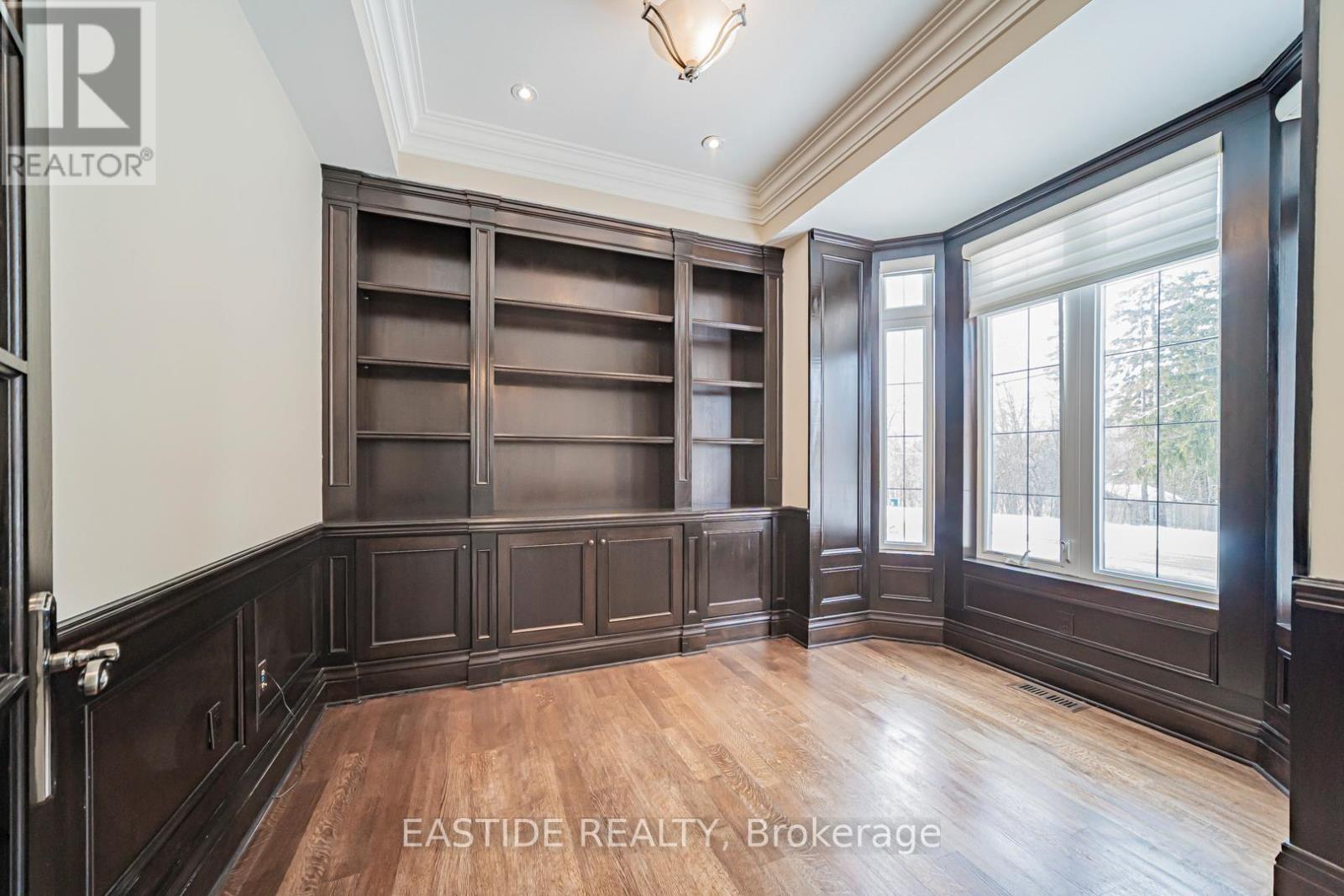 19 Parker Avenue, Richmond Hill, Ontario  L4E 2X3 - Photo 7 - N12785926