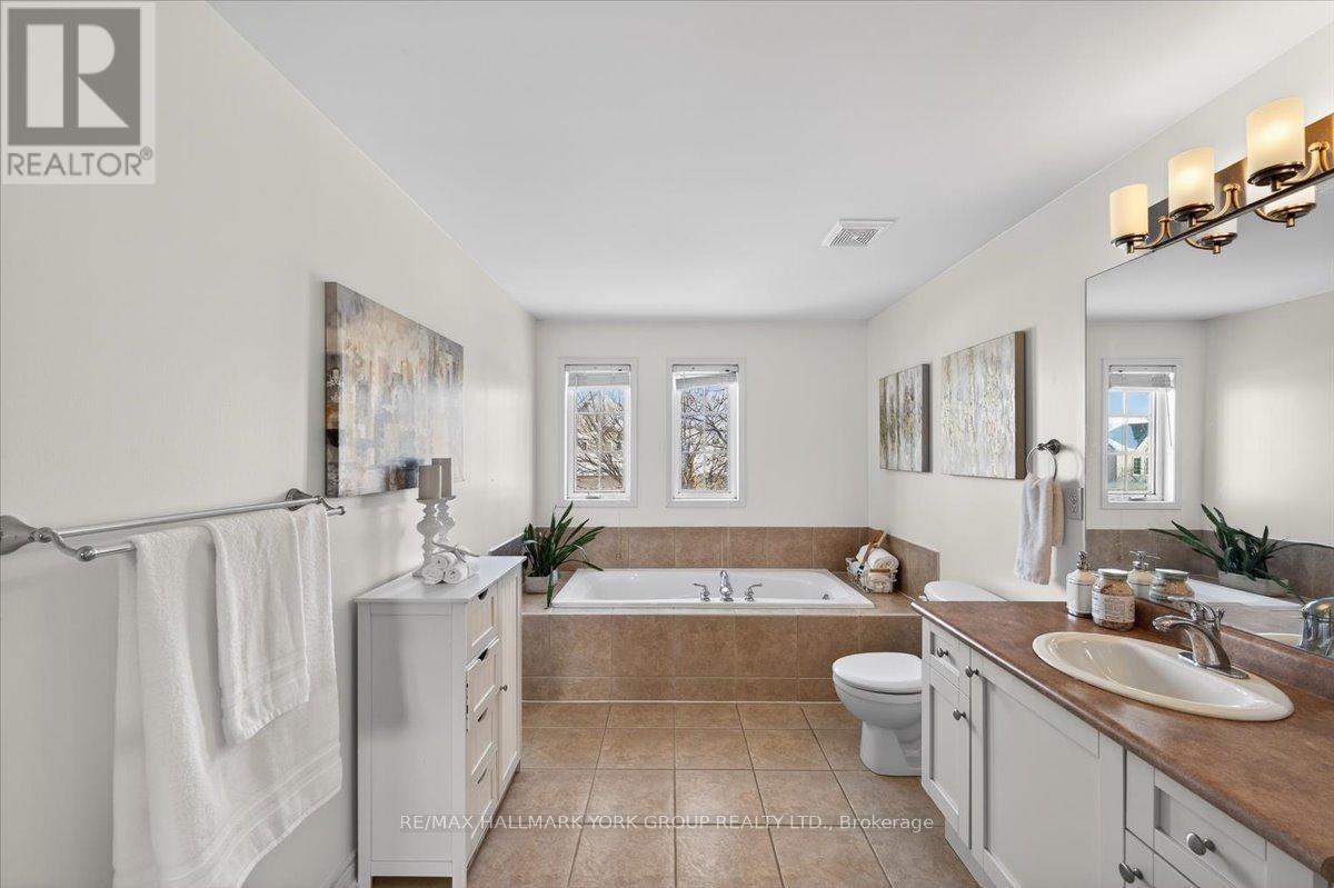 1063 Muriel Street, Innisfil, Ontario  L9S 4W7 - Photo 22 - N12785986