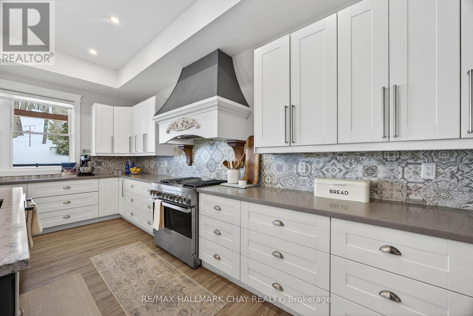 17 Pine Ridge Trail, Oro-Medonte, Ontario  L4M 4Y8 - Photo 12 - S12786004