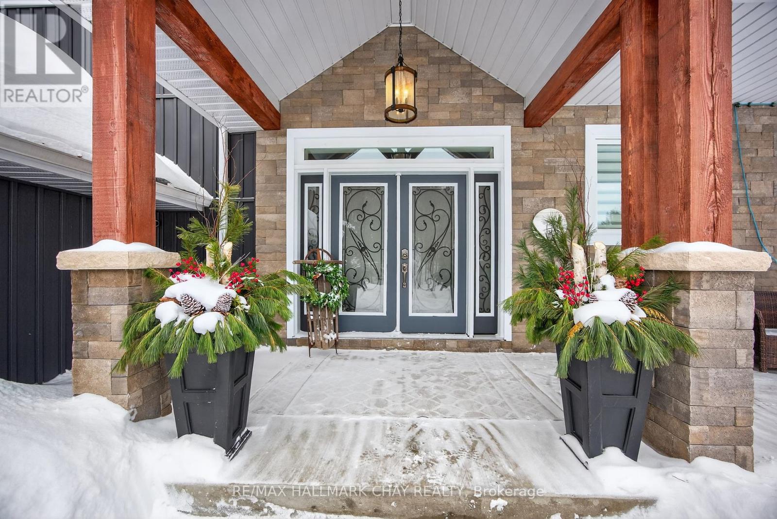 17 Pine Ridge Trail, Oro-Medonte, Ontario  L4M 4Y8 - Photo 3 - S12786004