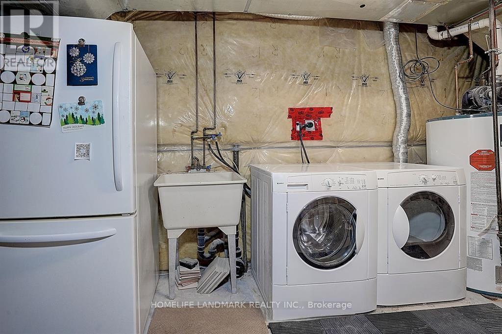 6922 Yarrow Avenue, Mississauga, Ontario  L5N 6Z9 - Photo 35 - W12785928