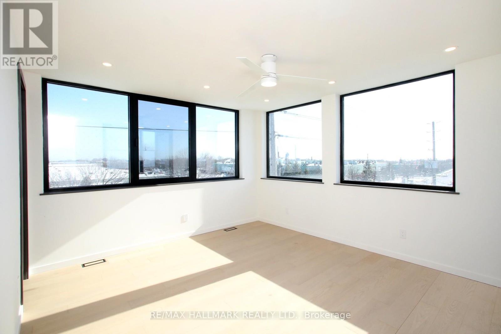 2 Owen Drive, Toronto, Ontario  M8W 1W7 - Photo 19 - W12785966