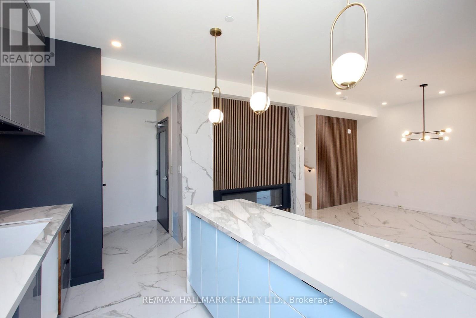 204 Browns Line Drive, Toronto, Ontario  M8W 3T4 - Photo 10 - W12785968
