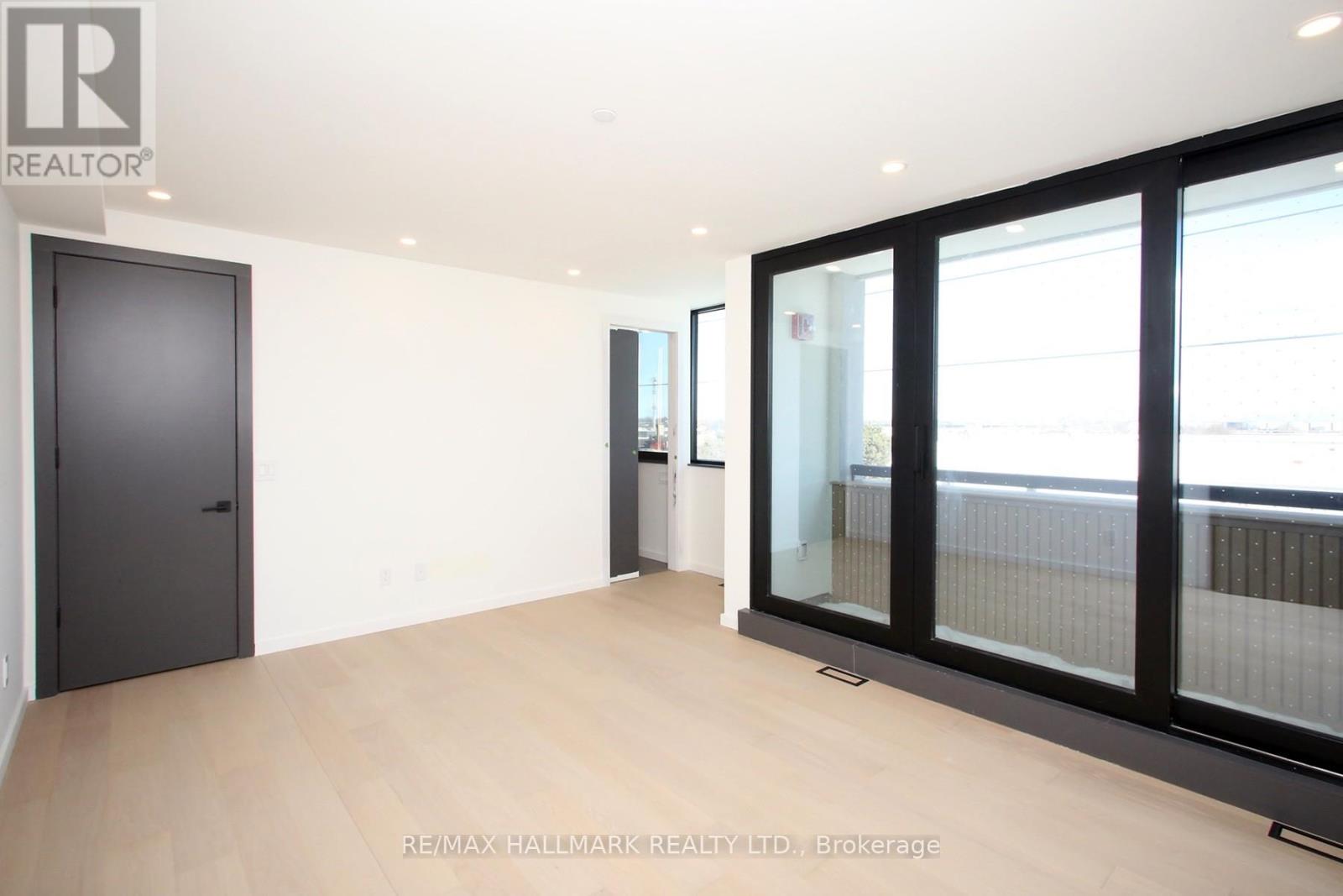 204 Browns Line Drive, Toronto, Ontario  M8W 3T4 - Photo 13 - W12785968