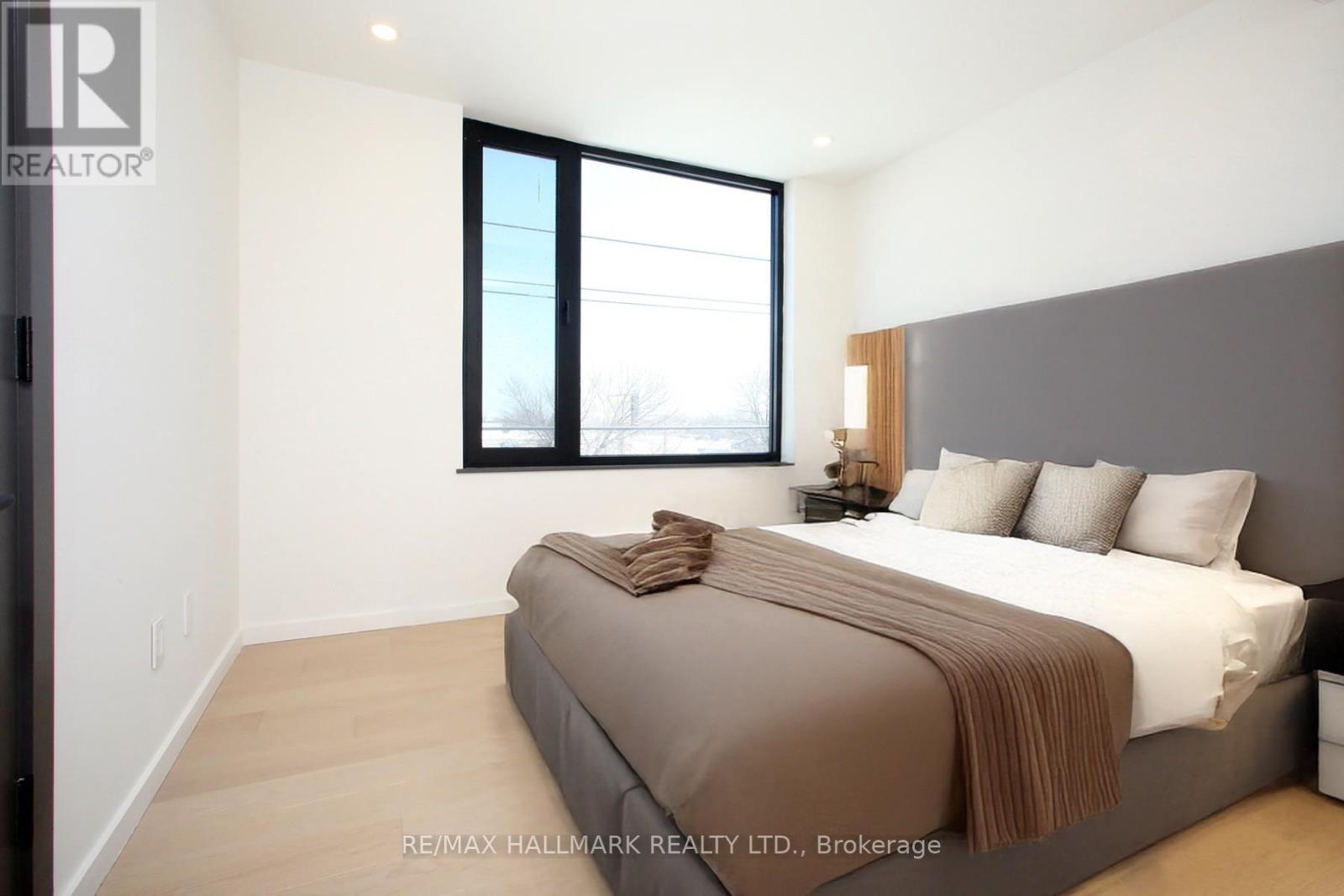 204 Browns Line Drive, Toronto, Ontario  M8W 3T4 - Photo 16 - W12785968