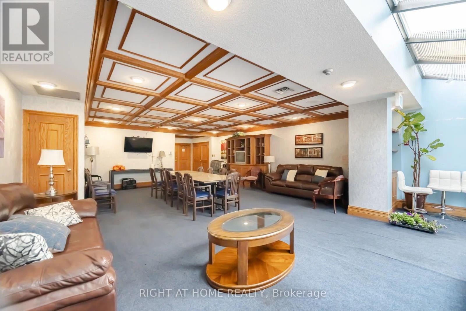 208 - 1360 Rathburn Road E, Mississauga, Ontario  L4W 4H4 - Photo 12 - W12785994