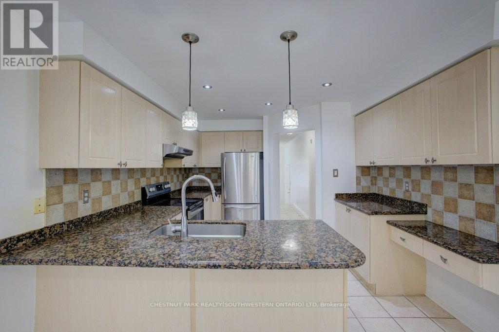 8 Waterdale Road, Brampton, Ontario  L7A 1S7 - Photo 17 - W12785998