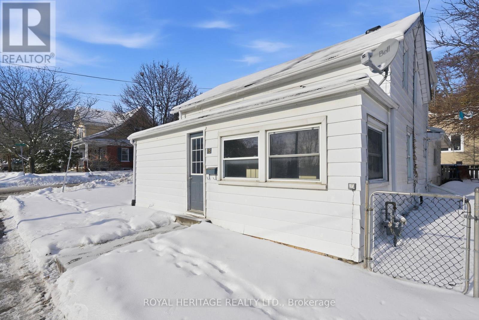 18 Spring Street, Quinte West, Ontario  K8V 3Y5 - Photo 3 - X12785982